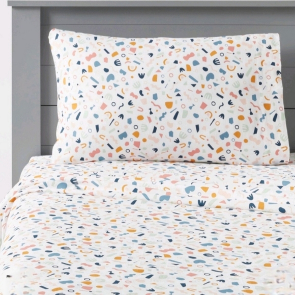 Pillowfort Queen Size Geometric Cotton Percale Sheet Set NWT - Picture 3 of 9